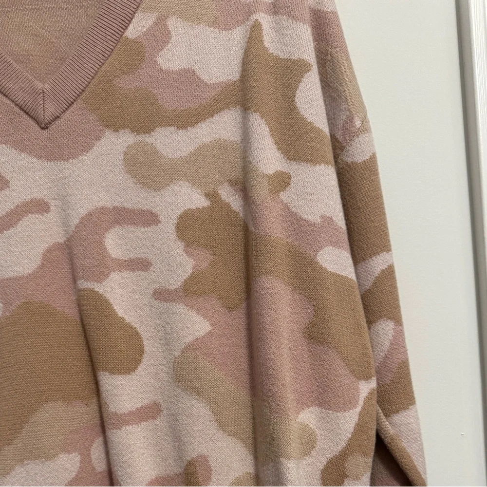 EUC Torrid Camouflage Pink and Tan V Neck Pullover Sweater - Picture 3 of 6